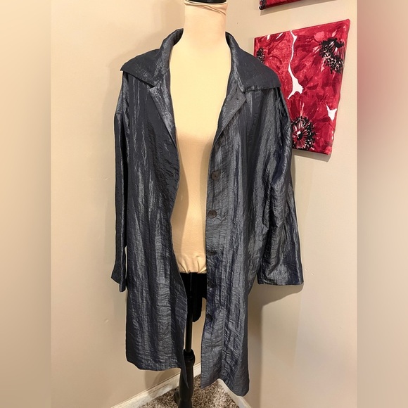 Eleven Stitch Design Elegant Oversized Grey Lightweight Coat, size M - Picture 2 of 9